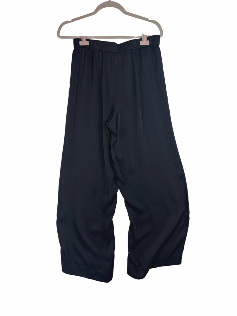 ✨3/$30 Anthropologie Black Cropped Pants Elastic Waistband M Lightweight - Picture 2 of 3